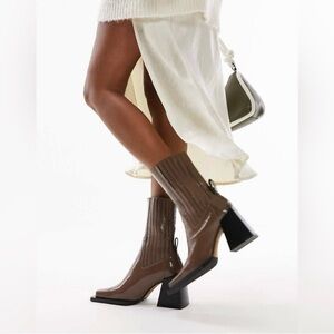 Steve Madden Parson Brown Patent Leather Sock Boot Square Toe Heeled Size 6